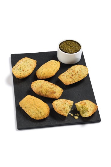 Mini madeleine met pesto